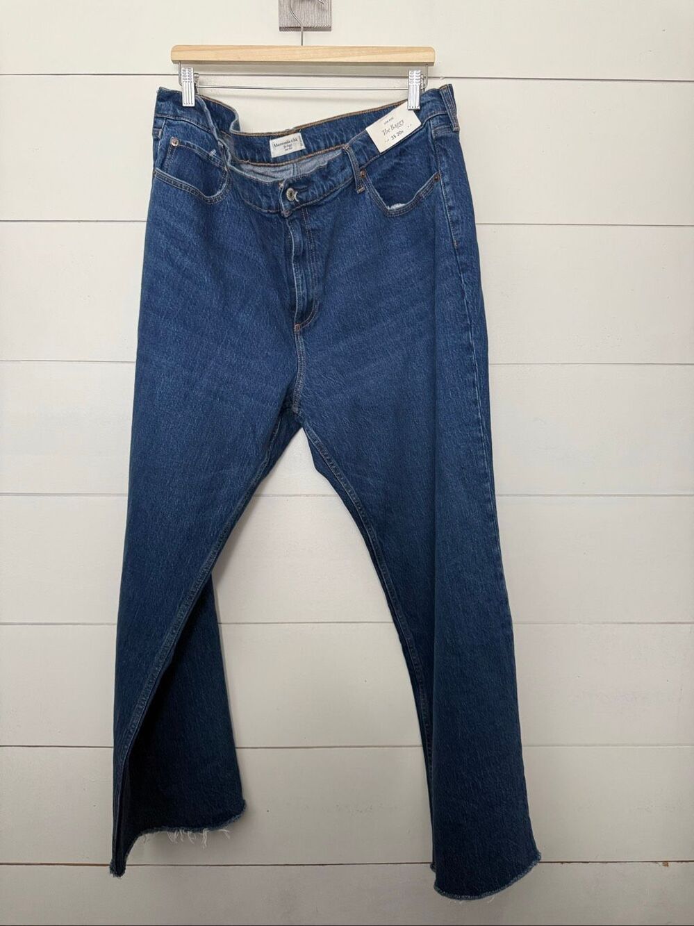 Abercrombie & Fitch Women’s 35 The Baggy Low Rise Jeans New